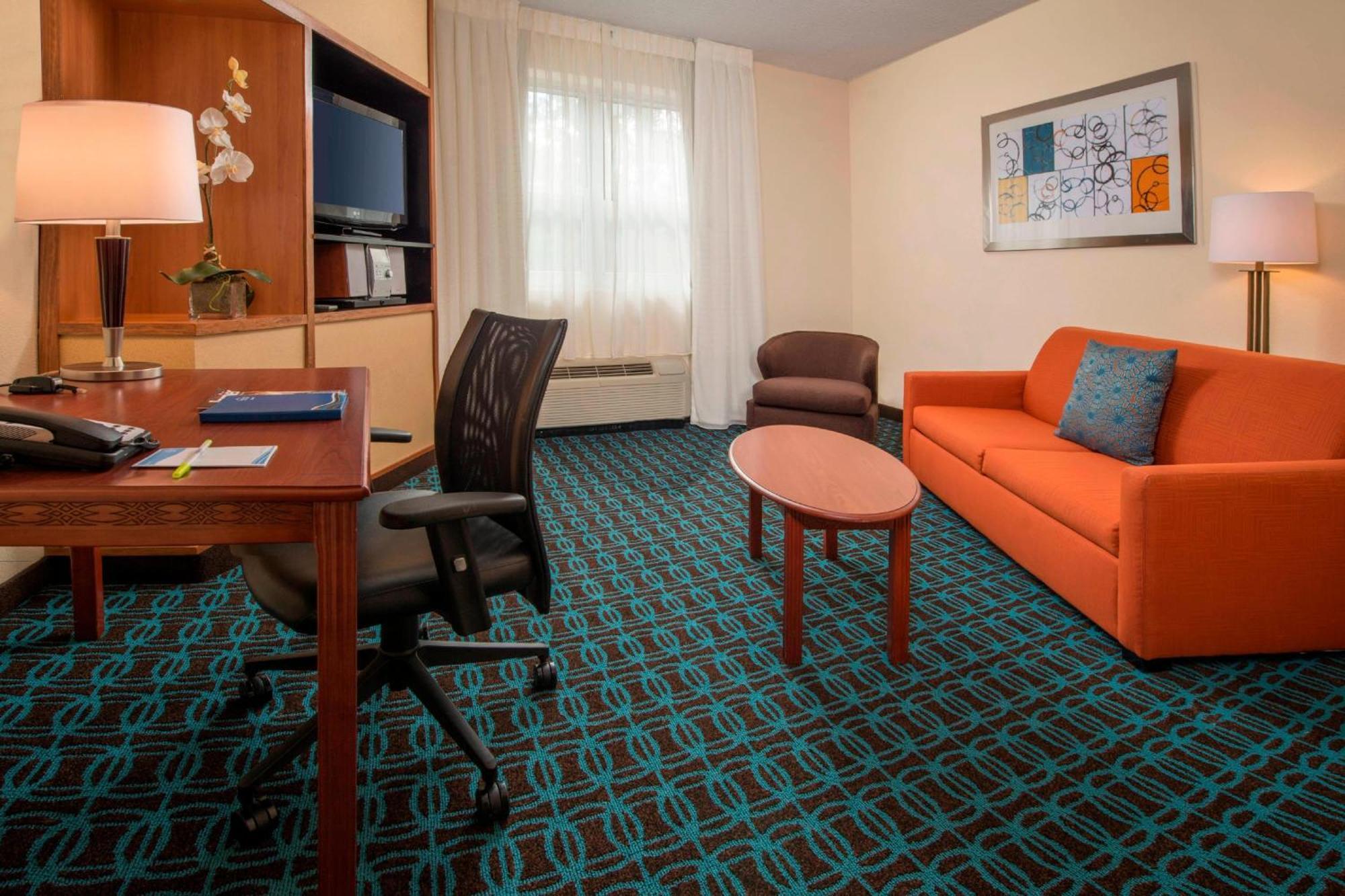 Fairfield Inn & Suites By Marriott Williamsburg Room photo