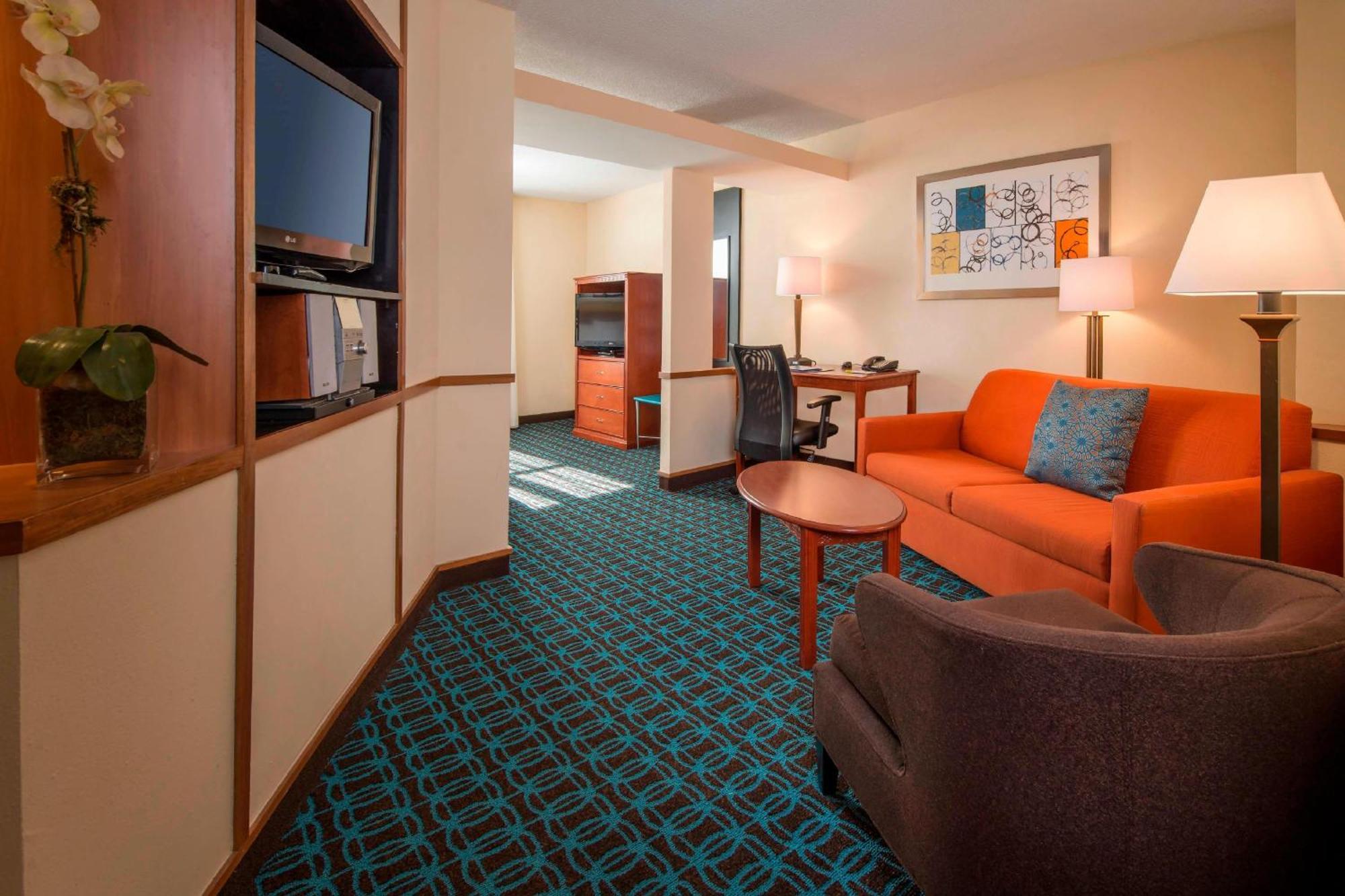 Fairfield Inn & Suites By Marriott Williamsburg Exterior photo