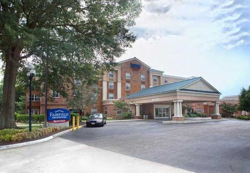 Fairfield Inn & Suites By Marriott Williamsburg Exterior photo
